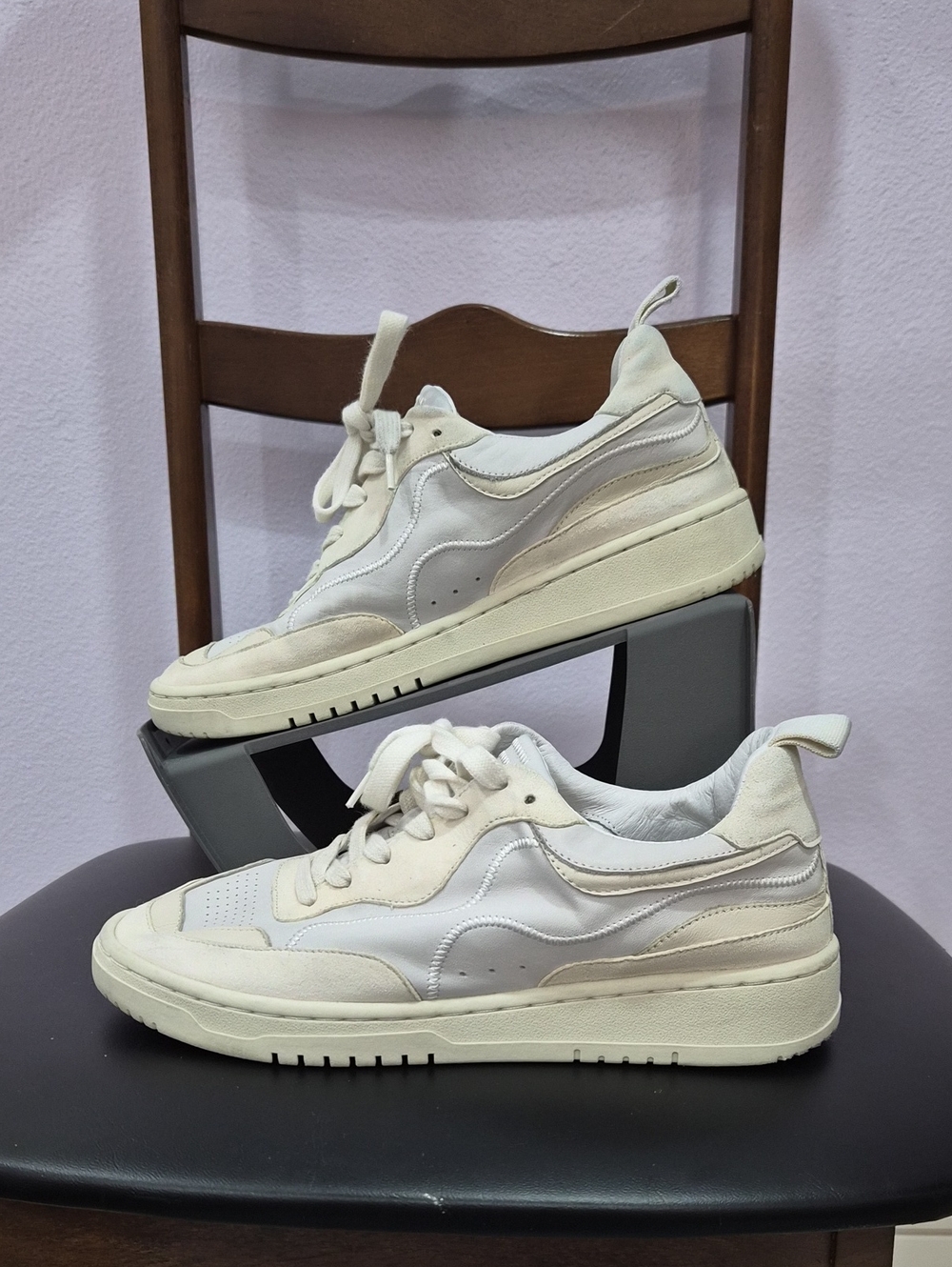Dolce Vita Women's Casual Cream Low-Top Sneakers